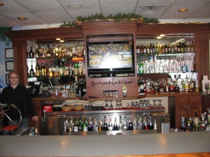Backyard Grill and Bar Roscoe, Ill - Bar Area